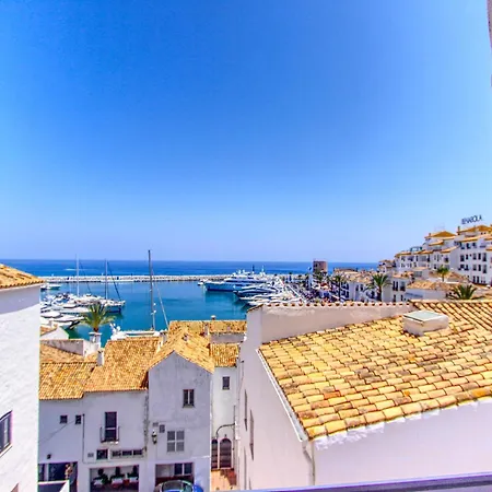 Puerto Banus For 8 شقة