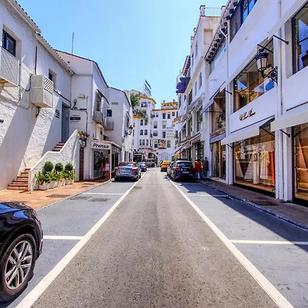 Puerto Banus For 8 ماربيا